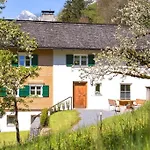 Annas Muntafuner Hus *