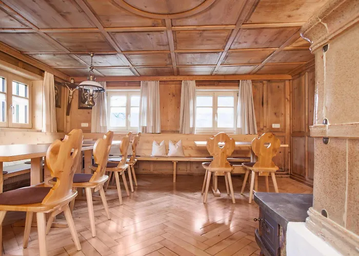 Annas Muntafuner Hus Holiday home *